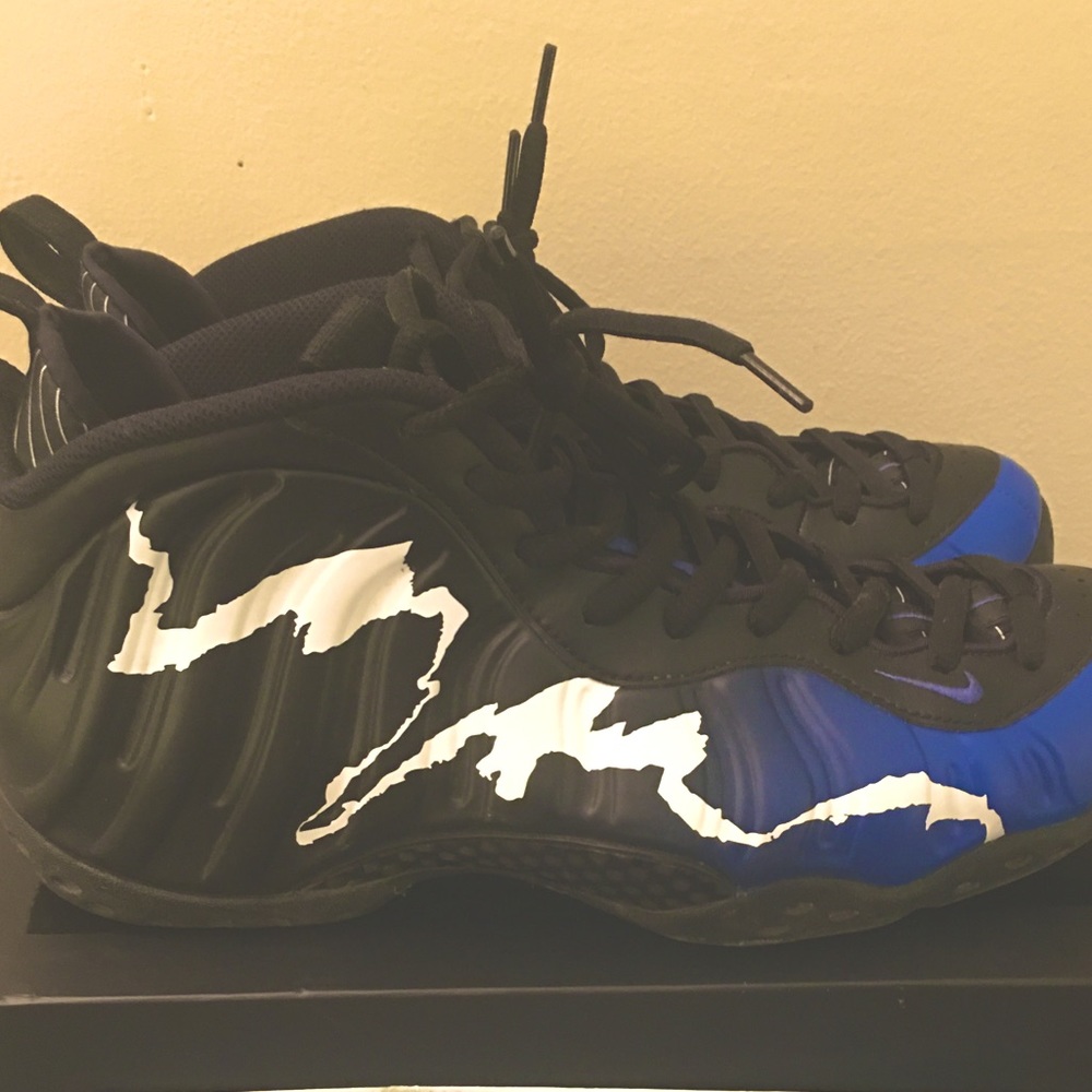 Nike Foamposite size 10.5